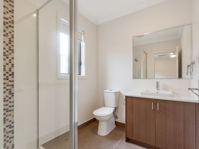 54 Pinnacle Views, Doreen