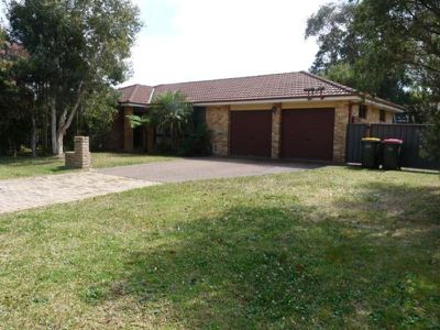 11 Clemenceau Crescent, Tanilba Bay