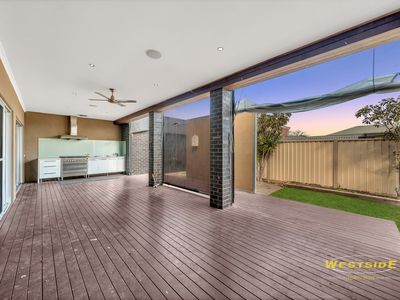 10 Springview Boulevard, Taylors Hill