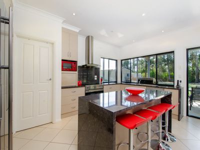 58A McMAHON Road, Worrolong