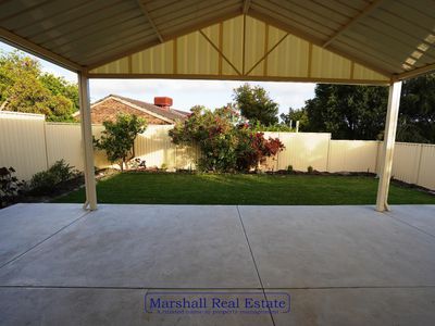 2b Lucine Court, Heathridge