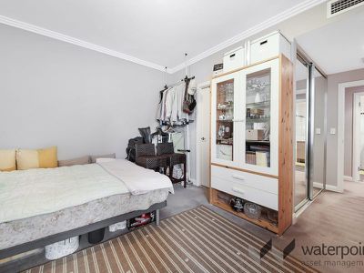 24 / 3 Bay Drive, Meadowbank