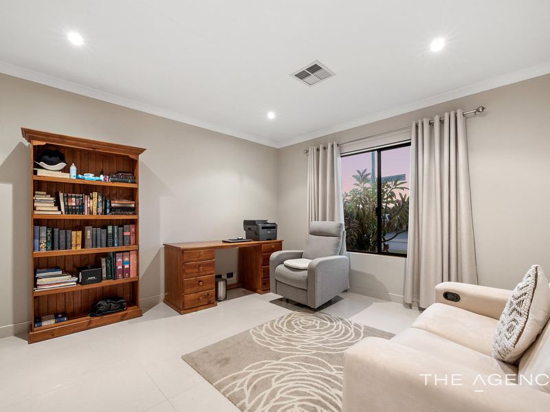 4 Sandford Avenue, Lake Coogee