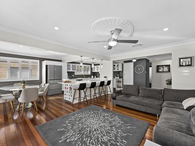 113 Trouts Road, Stafford Heights