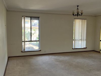 11 Weeroo Place, Stirling