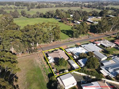 24 Hutchinson Road, Burekup