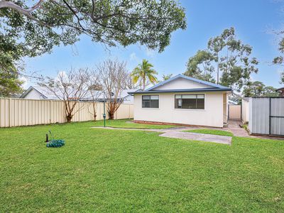 42 Manuka Parade, Gorokan