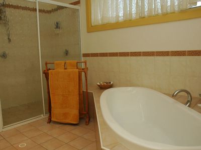 15 Hosies Road, Eden