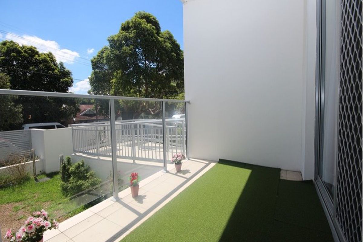 G01 / 6-12 Courallie Avenue, Homebush West