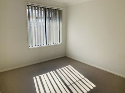 33B Champagne Drive, Dubbo