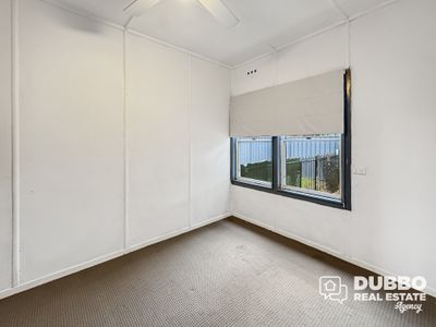 2 / 4 Gloucester Avenue, Dubbo