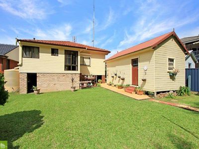 24 Cummins St, Unanderra