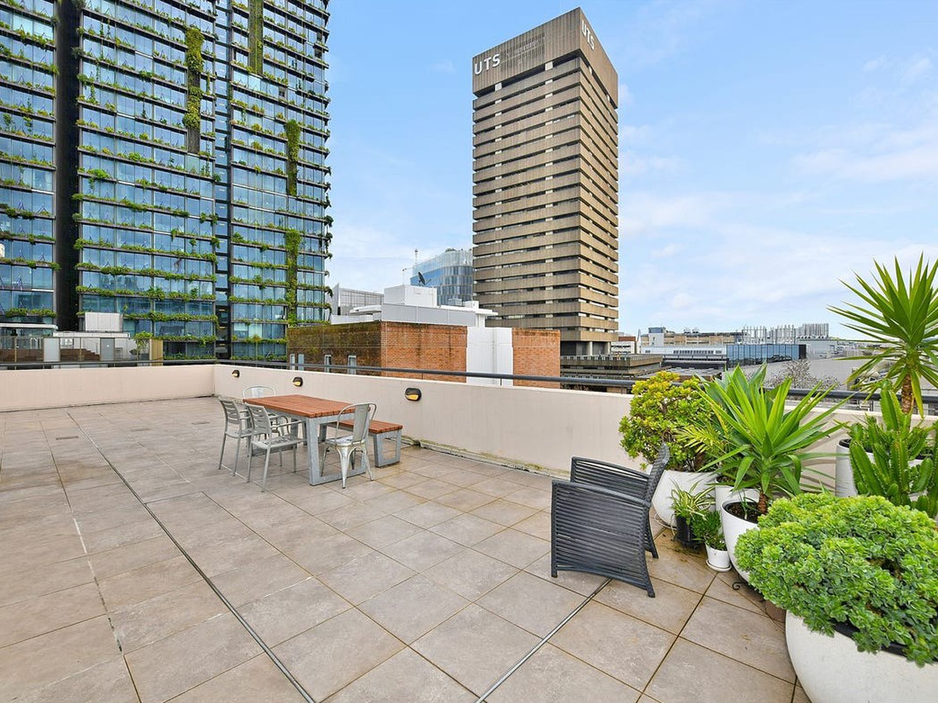 24 / 1 Dwyer Street, Chippendale