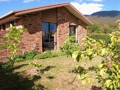 2 / 64 Sale Street, Huonville