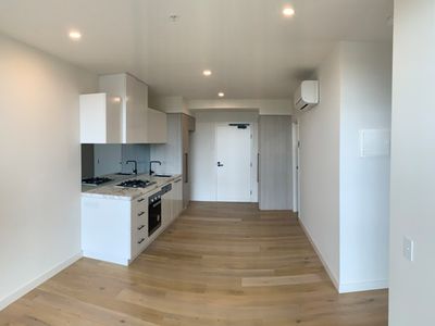 2514 / 864 Blackburn Road, Clayton