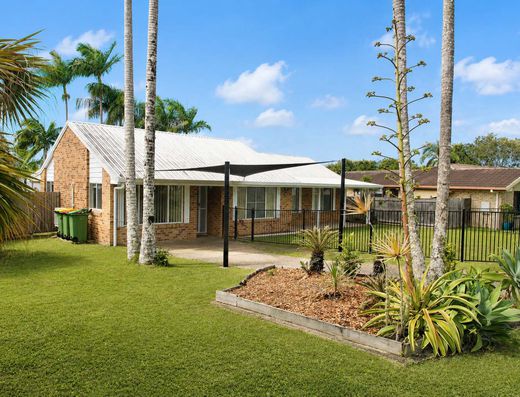 Family home in a great street. image 3
