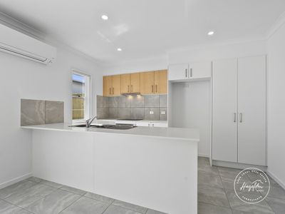 121 Attenborough Drive, Banya