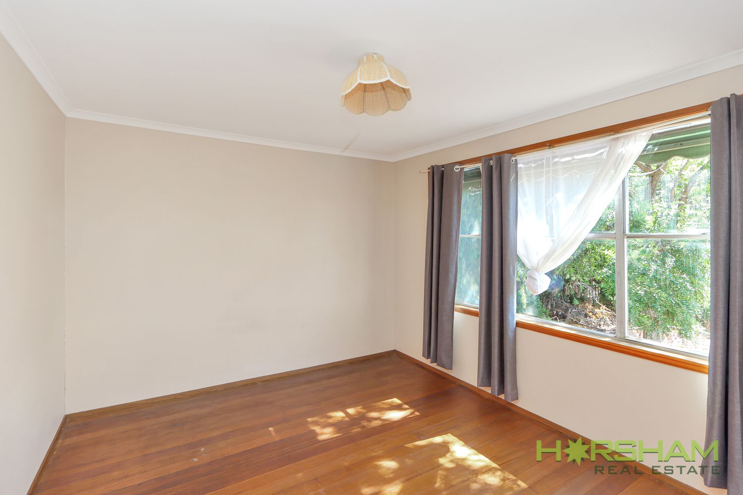 2 Bleakley Street, Horsham