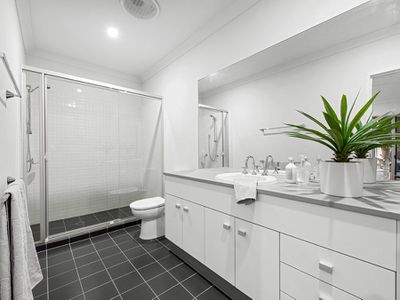 61 Mossvale Drive, Wakerley