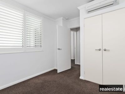 8 / 176 Newcastle Street, Perth