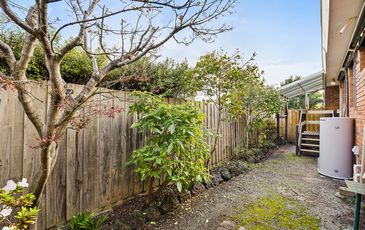 2 / 27 Peel Street, Berwick