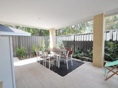 8C Fry Place, Woodlands