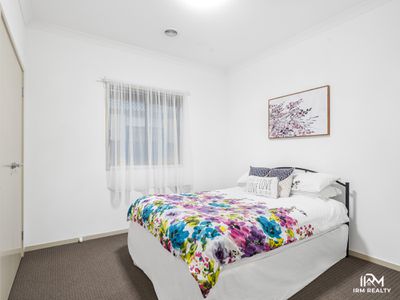 23 BLACK RANGE AVENUE, Craigieburn