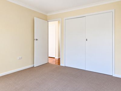 2 / 113 Mt Keira Road, Mount Keira