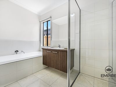 28 Lucid Crescent, Clyde