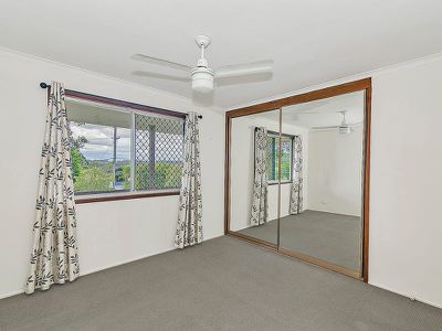 25 Glengala Drive, Rochedale South