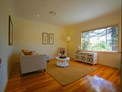 6 Canoon Rd, Turramurra