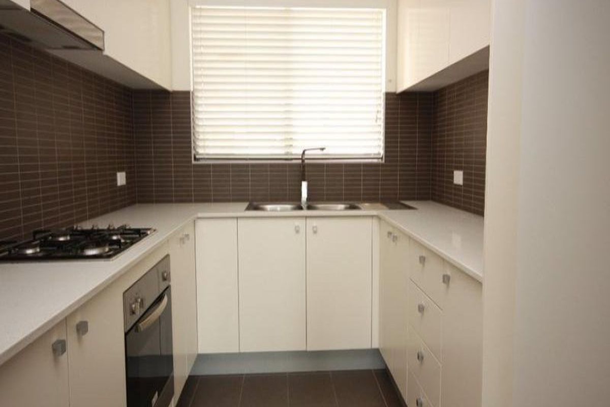 37-43 Eastbourne Road, Homebush West
