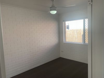 4 / 6 Kehlet Street, Point Vernon