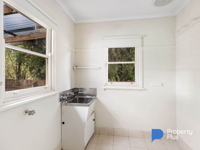 34 Clarence Avenue, Kennington