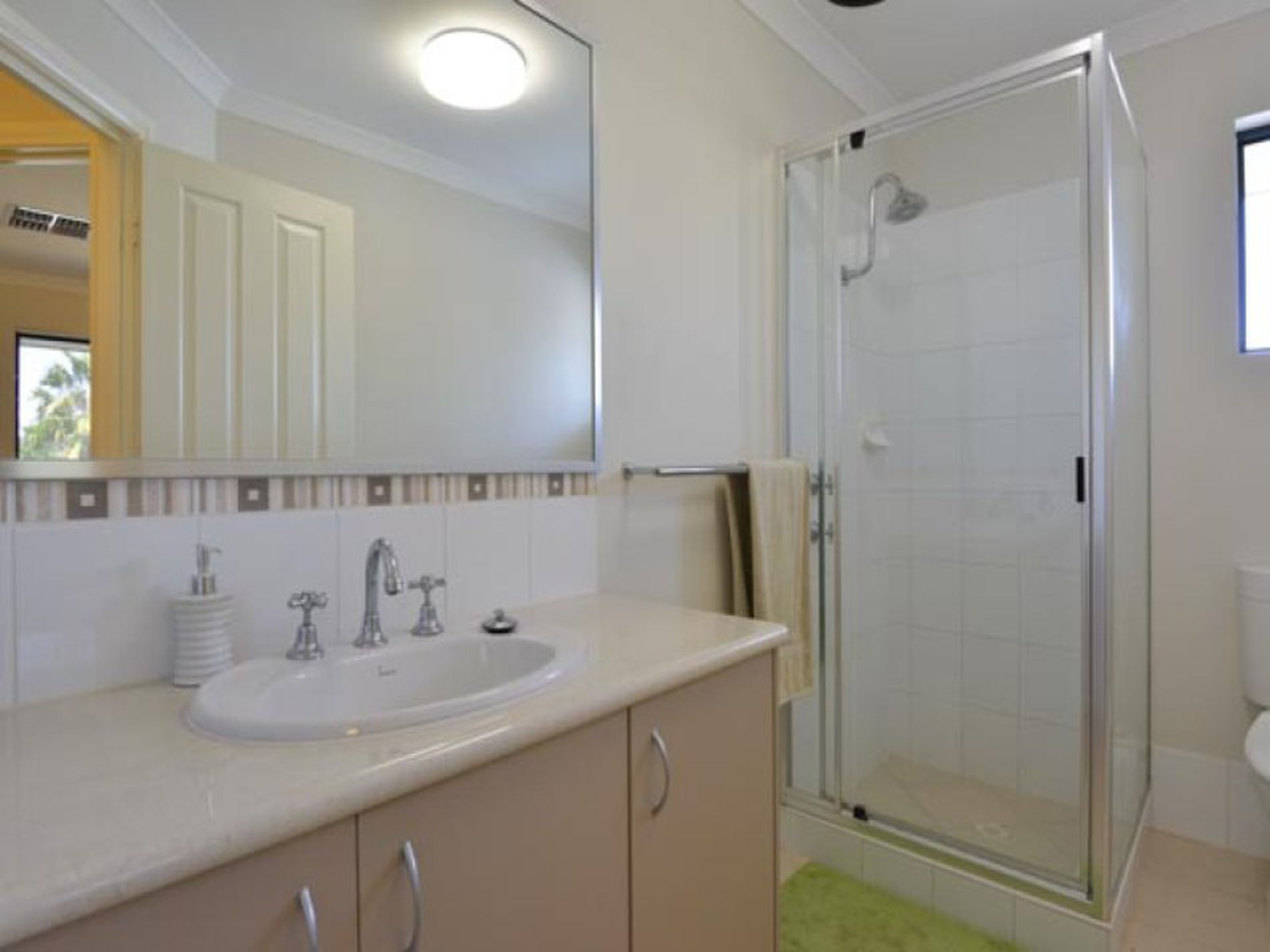 8B Keenan Street, Piccadilly