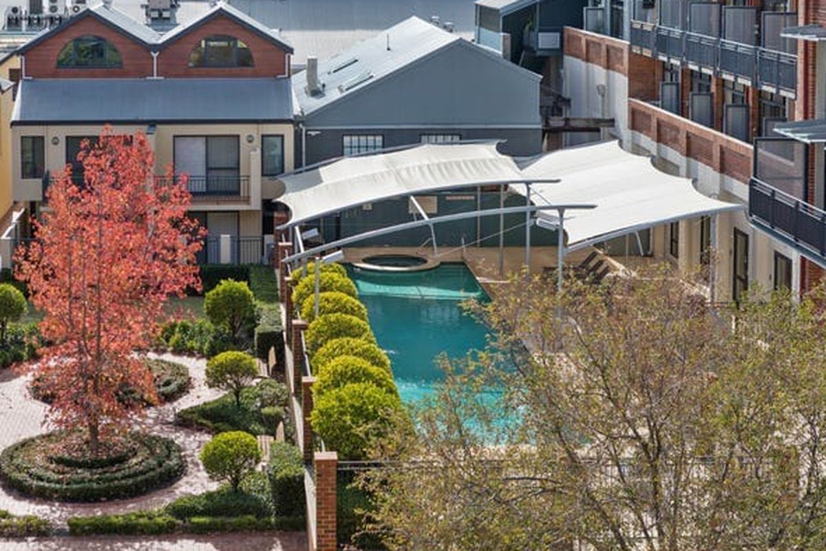 16 / 20 Pendal Lane, Perth