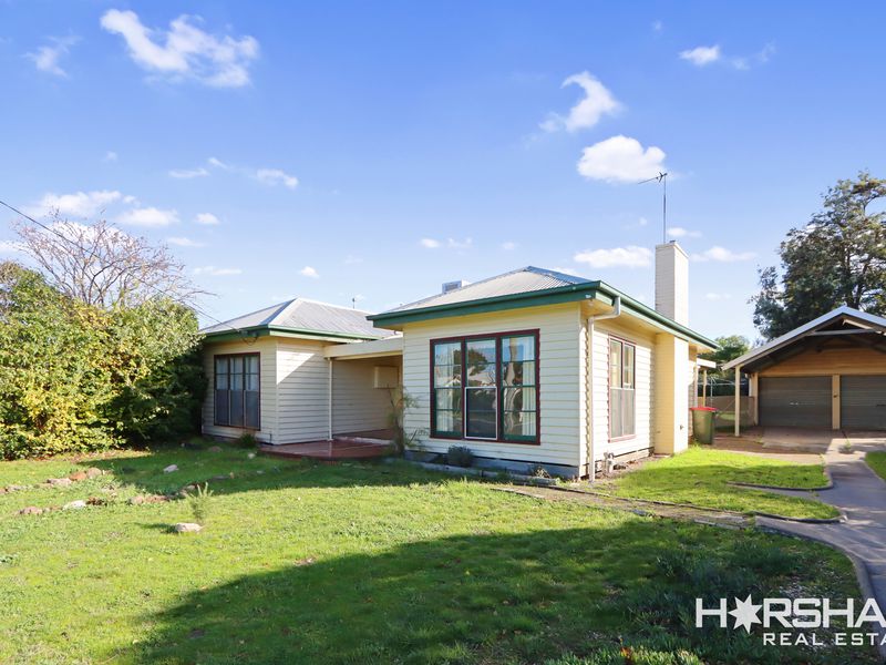 12 Fechler Avenue, Horsham