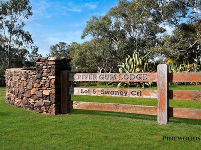 5 Swaney Court, Strathtulloh