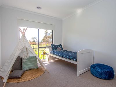5 Stockmans Drive, Mansfield