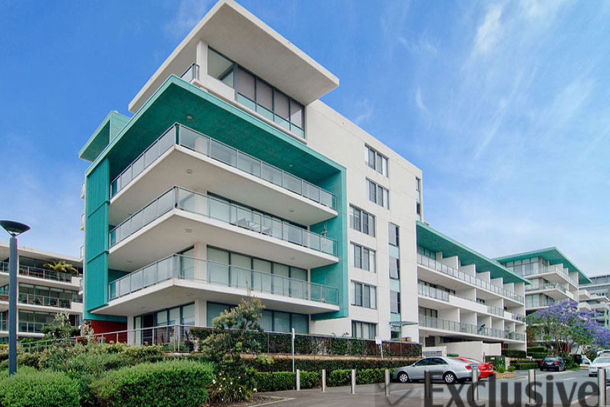 205 / 2 Lewis Avenue, Rhodes