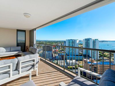 168 / 105 Scarborough Street, Southport