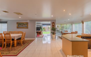 16 Highton Court, Beaconsfield