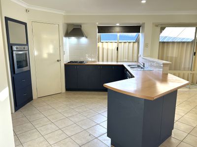 43 Amadeus Crescent, Port Kennedy