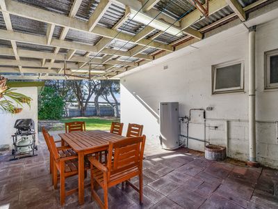 21 Bowering street, Millicent