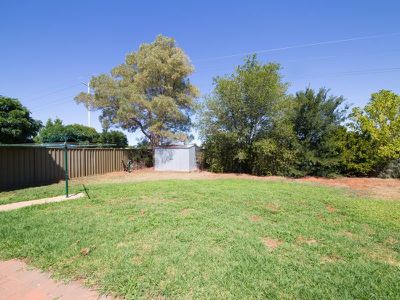 98 Twickenham Drive, Dubbo