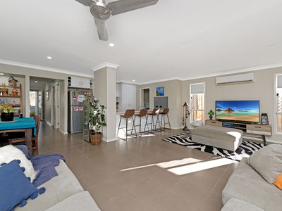 15 Tindale Place, Coomera