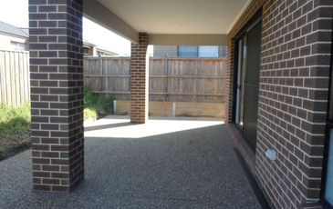 19 Prospect Way, Officer