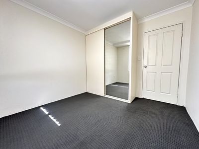 19/181 Hawkesbury Road, Westmead