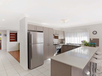 3 Columbus Close, Urraween