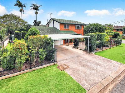 27 Sunstone Street, Manly West